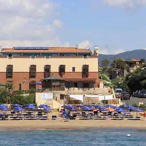 https://hotel-villa-tramonto.it-tuscanyhotel.com